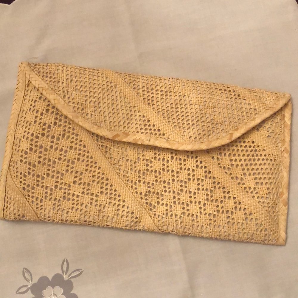 Hand Weaved Straw Bag/Clutch